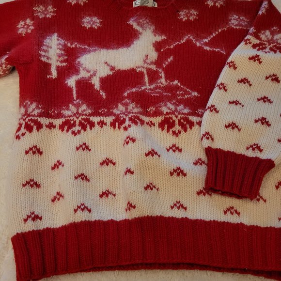 Vintage Christmas Sweater - Picture 4 of 7